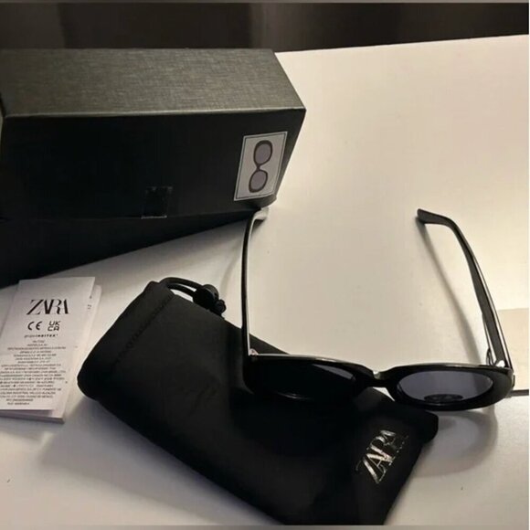 Zara ROUND SUNGLASSES NEW WITH TAG!